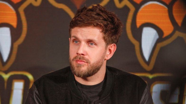 Tajemniczy znajomy Antka Królikowskiego opowiada o jego samopoczuciu w tabloidzie