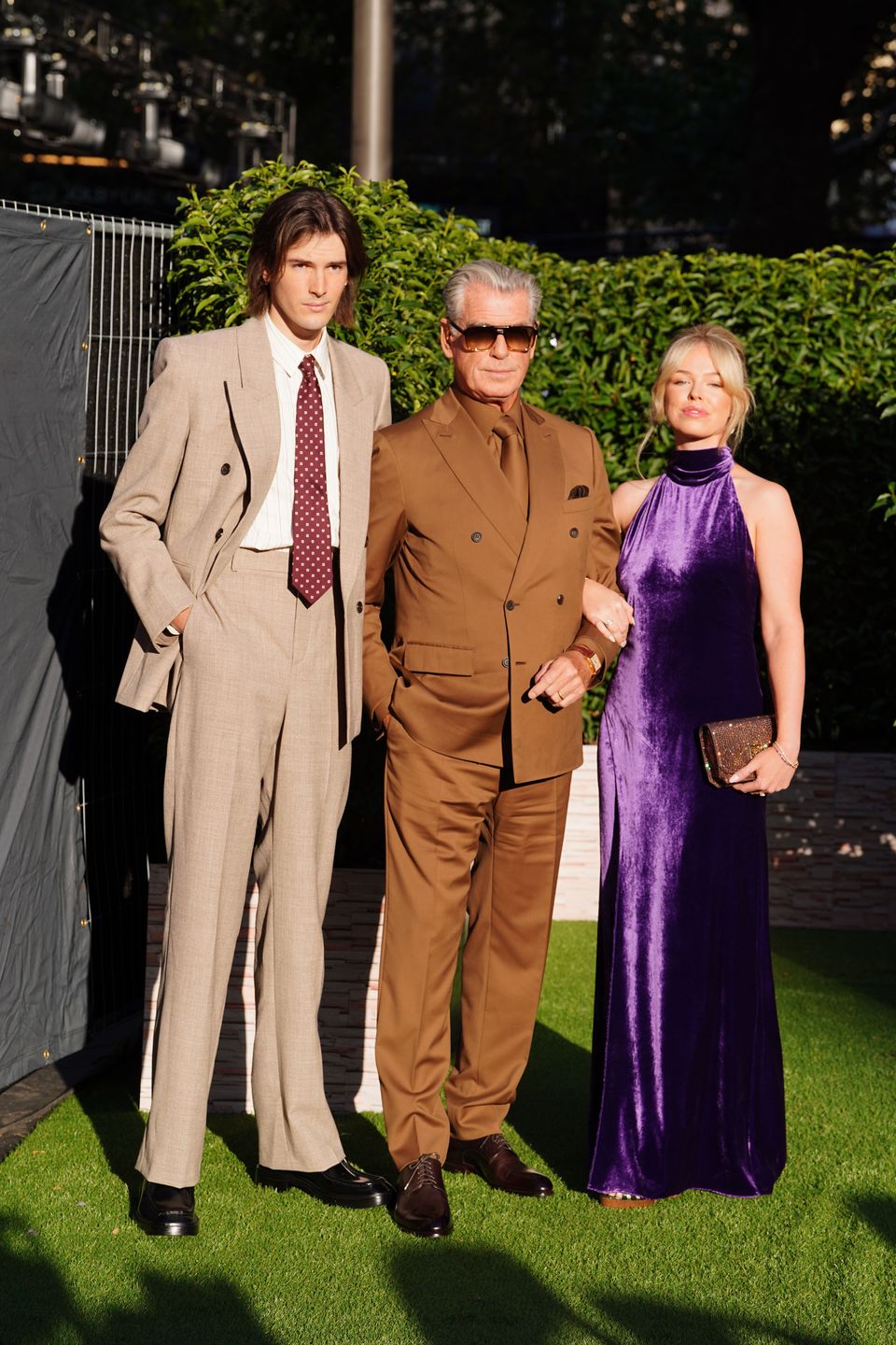 Pierce Brosnan z wnuczką