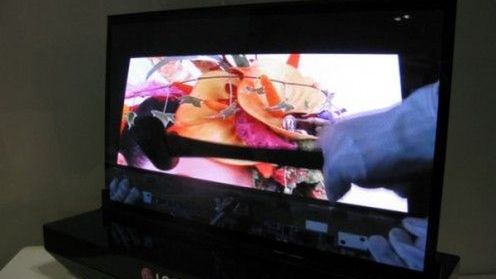 LG pokazuje twardy OLED 15" 1