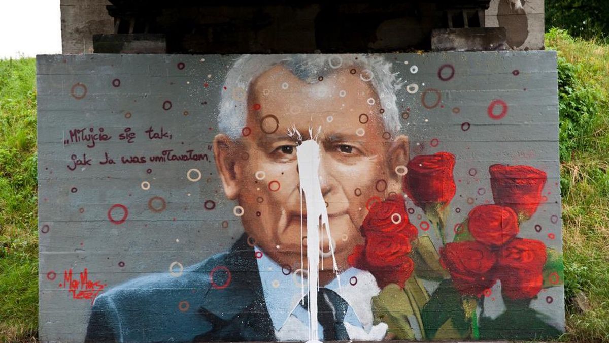 Mural z podobizną Jarosława Kaczyńskiego został zniszczony i ostatecznie usunięty. 