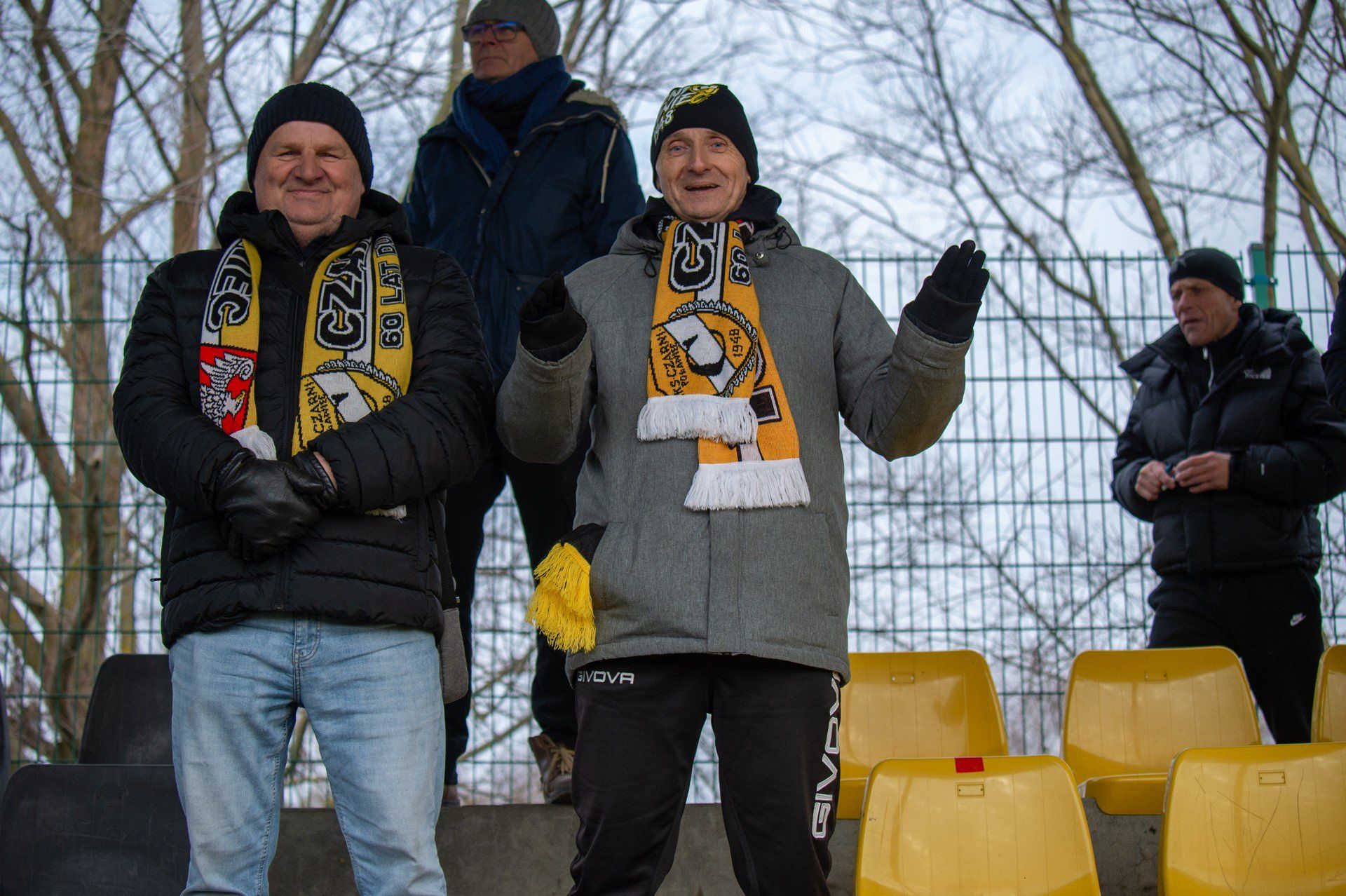 Kibice mocno zagrzewali Czarnych do boju. Poniżej więcej zdjęć. 