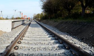 Inwestycje drogowe. Budują tunel, zamkną linię kolejową, którą dopiero co otworzyli