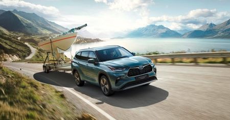 Toyota Highlander nareszcie w Polsce. Znamy ceny największego SUV-a marki