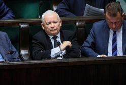 Kaczyński chciał kupić dworek? Miał w nim urządzić muzeum brata