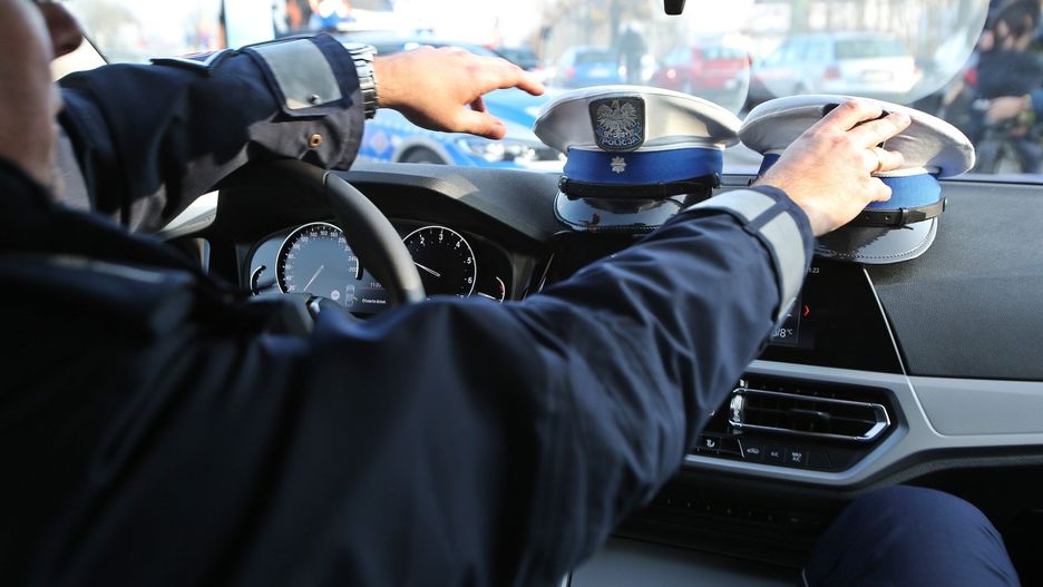 Policjanci grupy Speed mają na koncie &#34;upolowanych&#34; piratów drogowych, ale nie tylko. Zdarza się, że pilotują samochody w drodze do szpitala