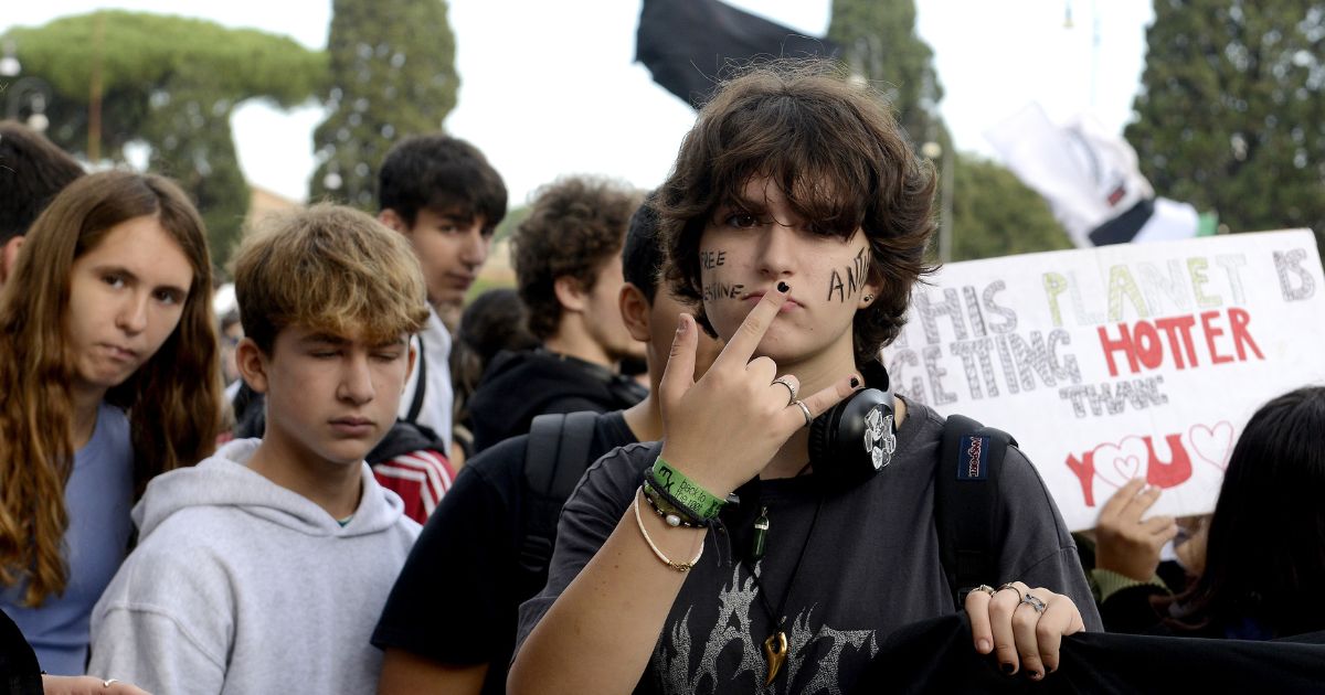 Understanding Gen Z's acceptance of political violence: Exploring ...