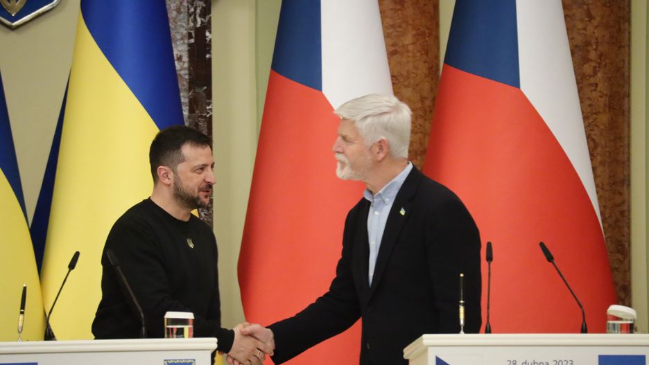 Prezydent Ukrainy Wołodymyr Zełenski i prezydent Czech Petr Pavel