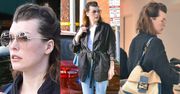 Wystylizowana Milla Jovovich na zakupach