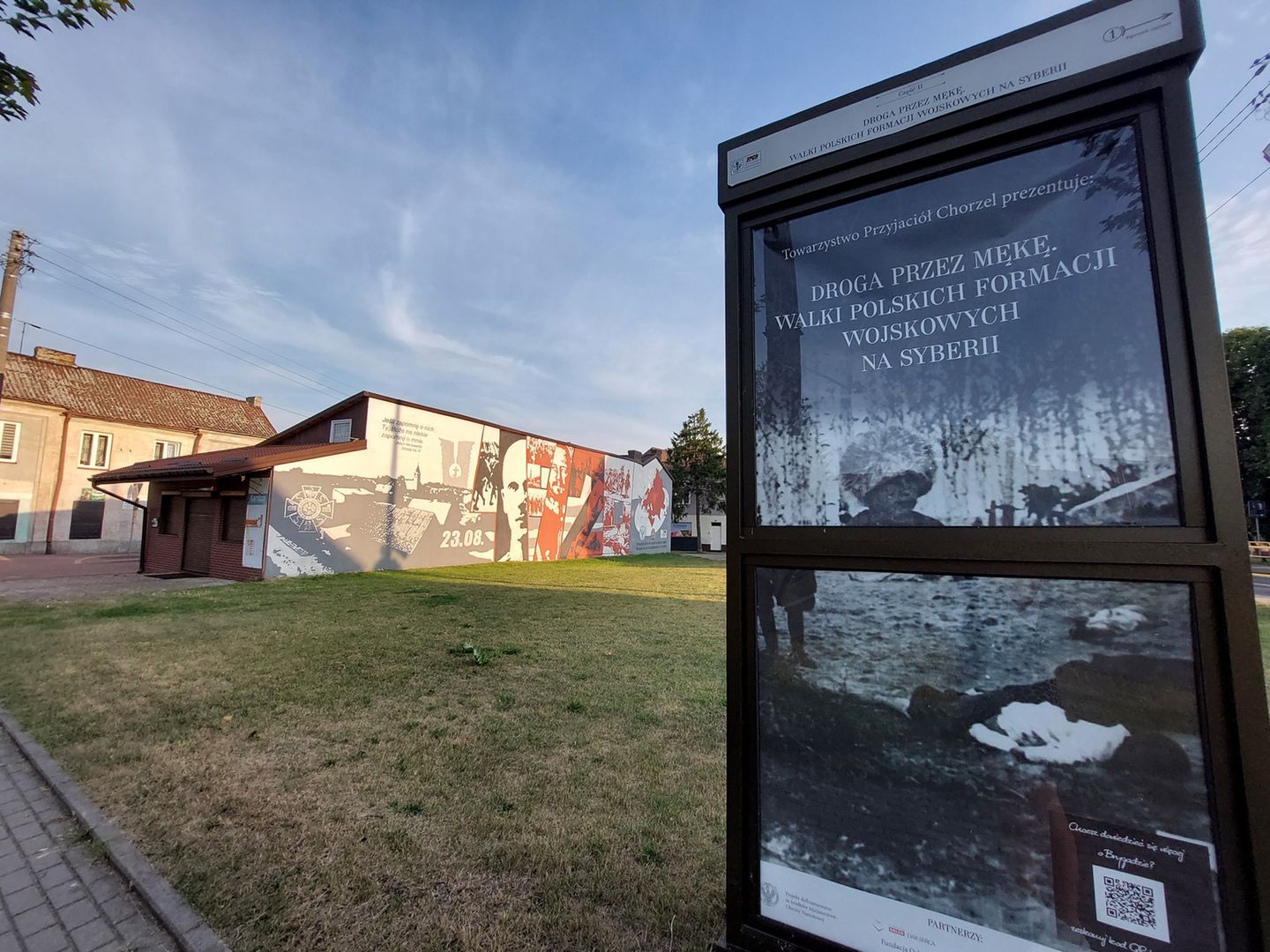 Mural, który widzą wszyscy przejeżdżający przez Chorzele