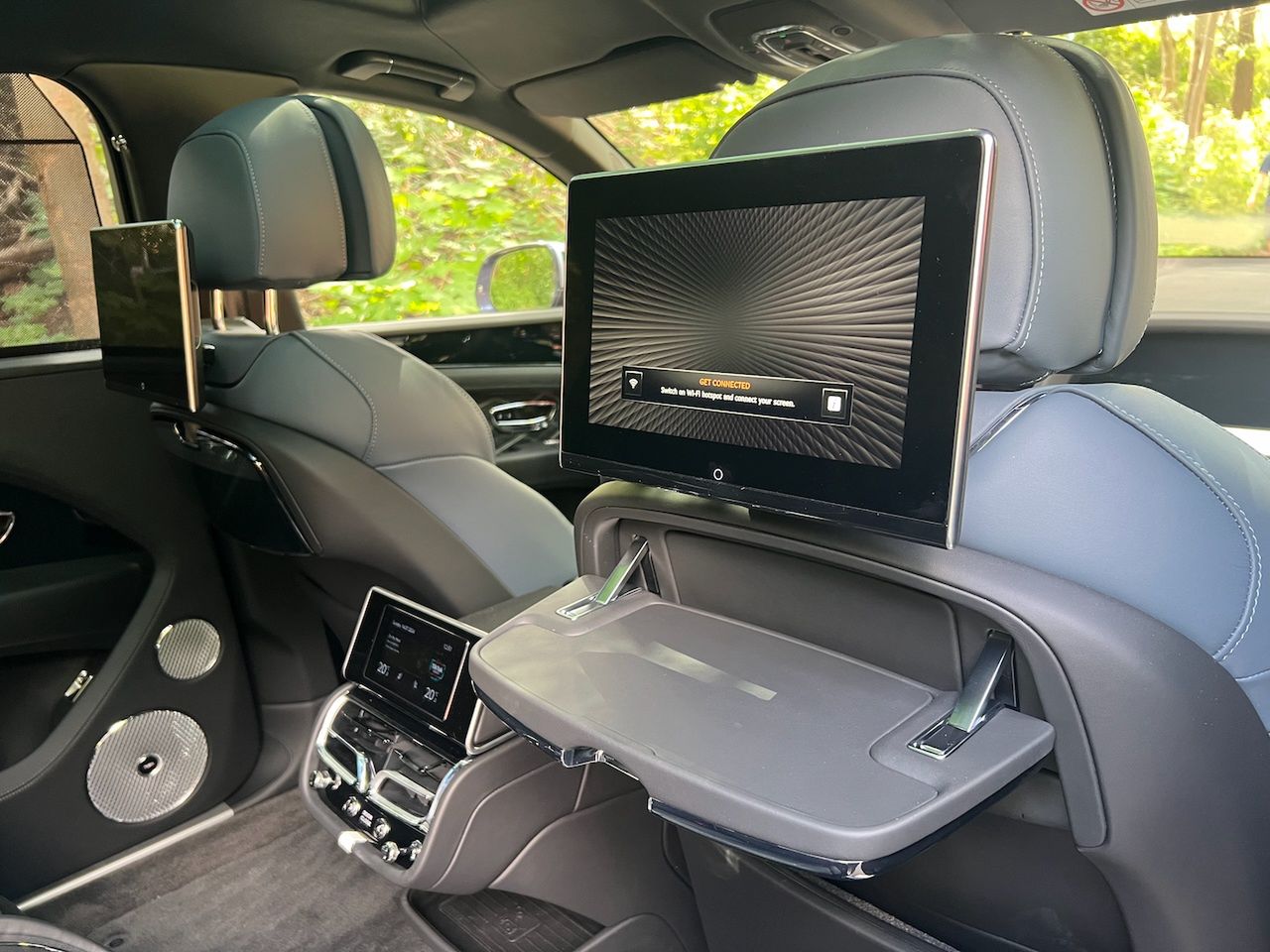 Bentley Bentayga EWB