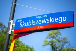 Warszawa. Aleja Krzysztofa Skubiszewskiego. Dyplomata uhonorowany w parku Mazowieckiego