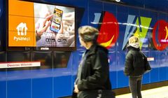 Będzie mniej reklam w metrze. Wiceprezydent Warszawy zapowiada zmiany
