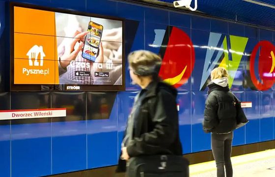 Będzie mniej reklam w metrze. Wiceprezydent Warszawy zapowiada zmiany