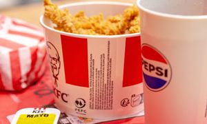 Nie wszędzie napijesz się Pepsi w KFC. Po 40 latach sieć restauracji stawia na rywala koncernu