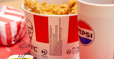 Nie w każdym KFC napijesz się Pepsi. Po 40 latach sieć restauracji stawia na rywala koncernu