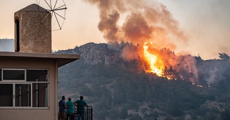 Chios walczy z pożarami. Stan wyjątkowy na greckiej wyspie