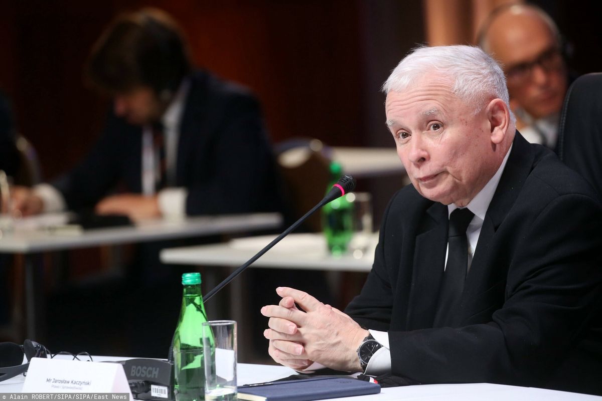 Jarosław Kaczyński złożył życzenia Polakom. Uwagę przykuwają jednak szczegóły nagrania / Zdjęcie ilustracyjne 