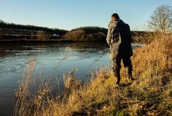 Kuriozalna sytuacja nad rzeką. Wędkarz uszkodził wał przeciwpowodziowy