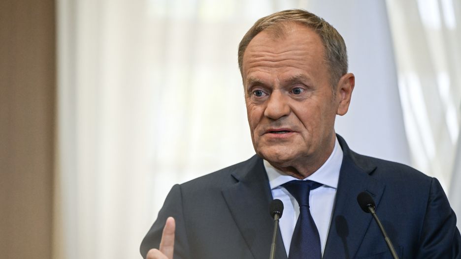 RZESZOW, POLAND - SEPTEMBER 5: Polish Prime Minister Donald Tusk during joint press conference with Ireland's Taoiseach Simon Harris at the Lubomirski Summer Palace in Rzeszow, Poland, on September 5, 2024. 
Taoiseach Harris stopped in Rzeszow on his return from Kiev, where he met Ukrainian President Vladimir Zelenskyy and secured a bilateral security agreement, committing Ireland to provide non-lethal military support and humanitarian aid to Ukraine. (Photo by Artur Widak/NurPhoto via Getty Images)