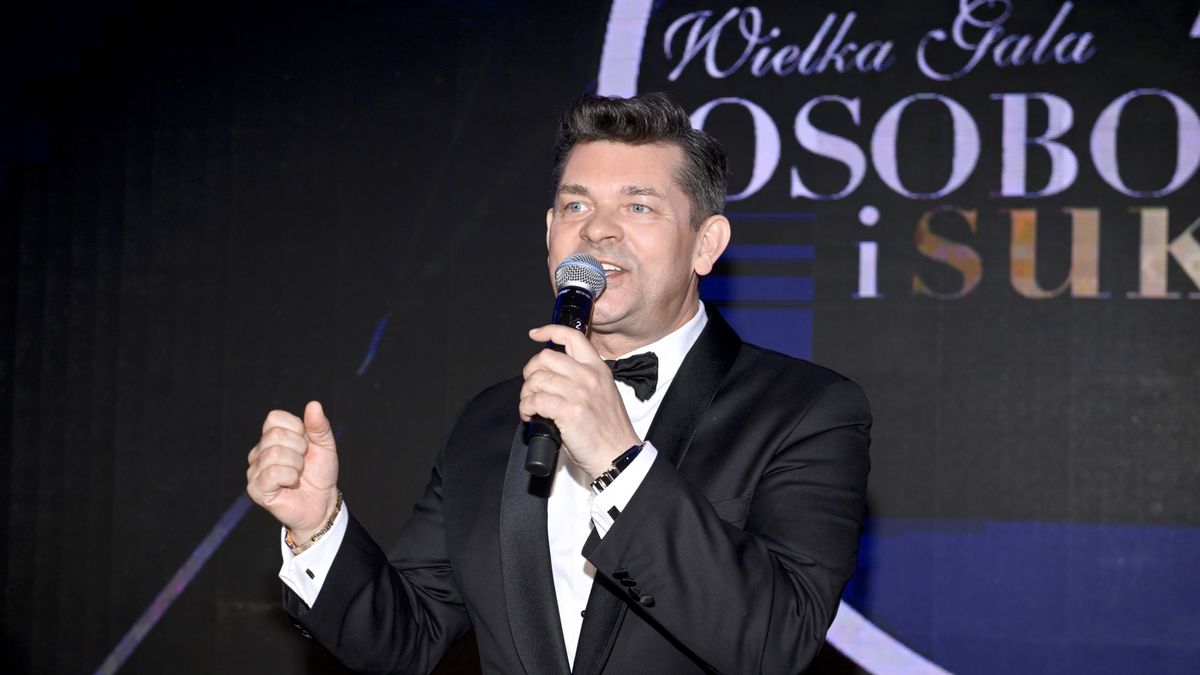 scena z: Zenek Martyniuk, SK:, , fot. Jacek Kurnikowski/AKPA15. urodziny, gala, Zenek Martyniuk