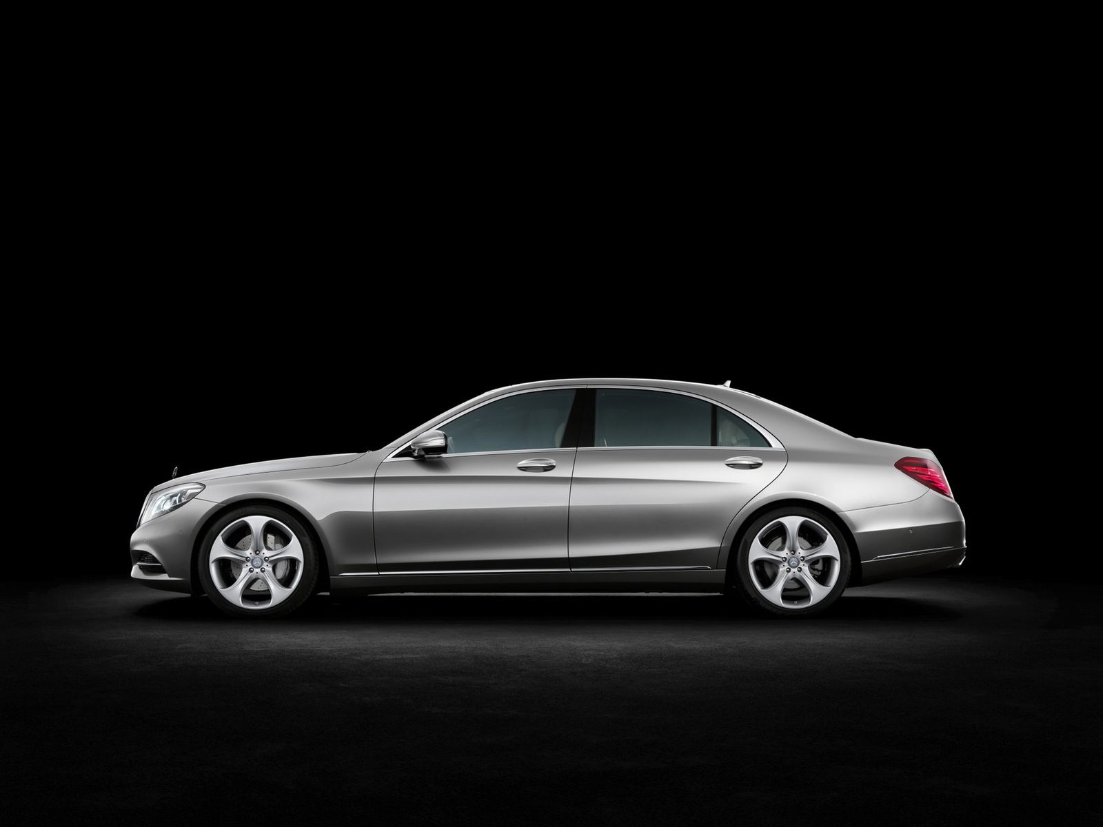 Mercedes-Benz klasy S W222 [galeria] 21