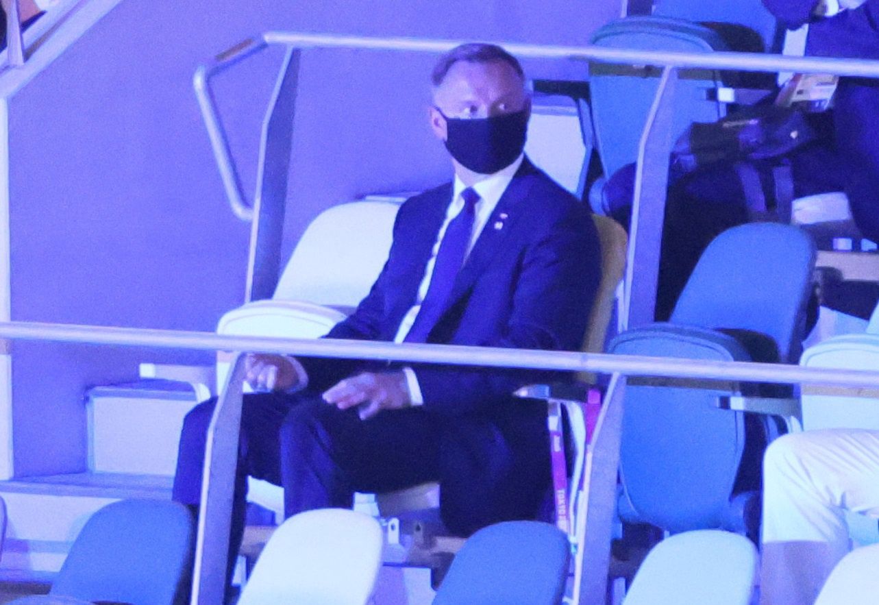 Tokio 2020. Andrzej Duda patrzy na księcia Monako