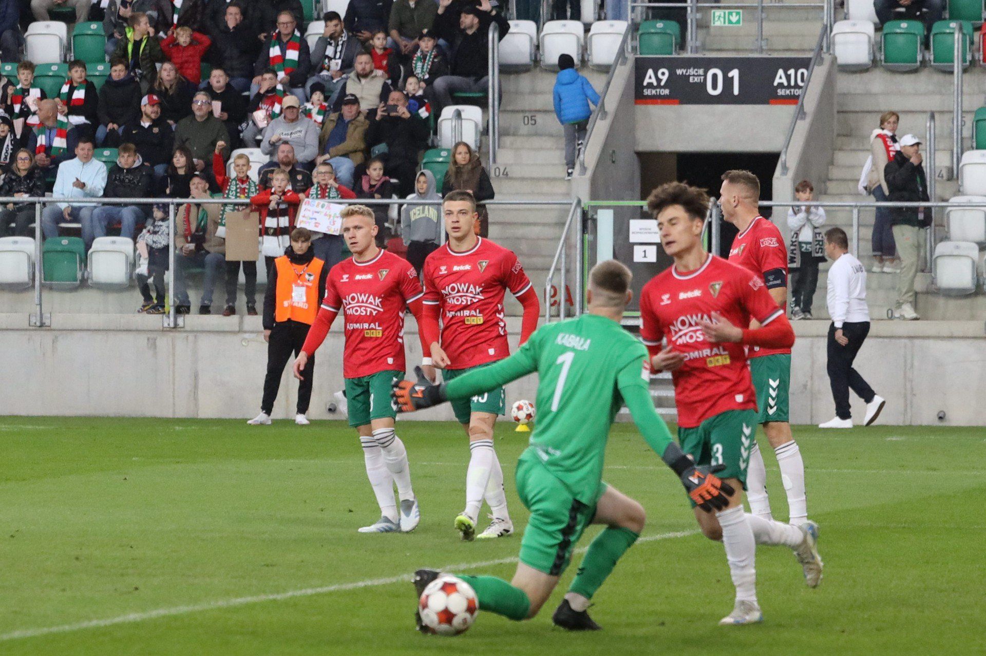 Zagłębie Sosnowiec zajmuje obecnie 10. miejsce w Betclic 2. Lidze.