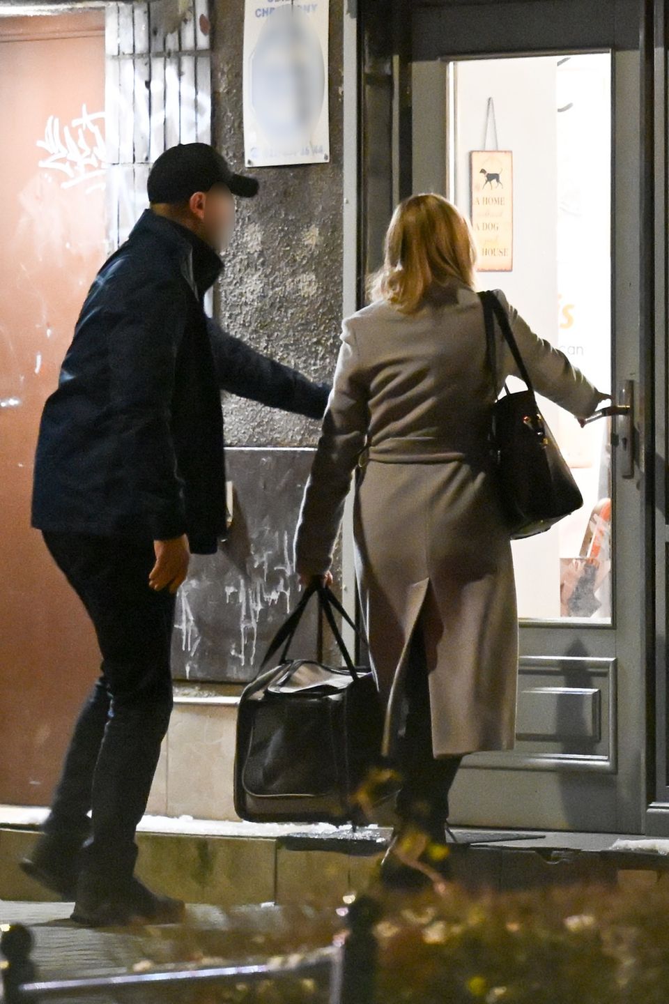 Kinga Duda przybyła do weterynarza z szoferem i ochroniarzem