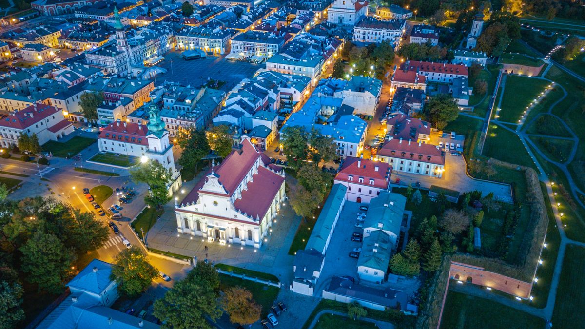 Zamość wieczorową porą