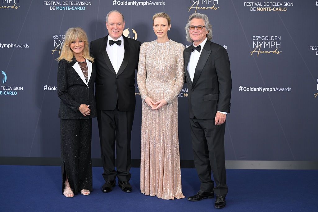 Goldie Hawn, książę Albert, księżna Charlene i Kurt Russell