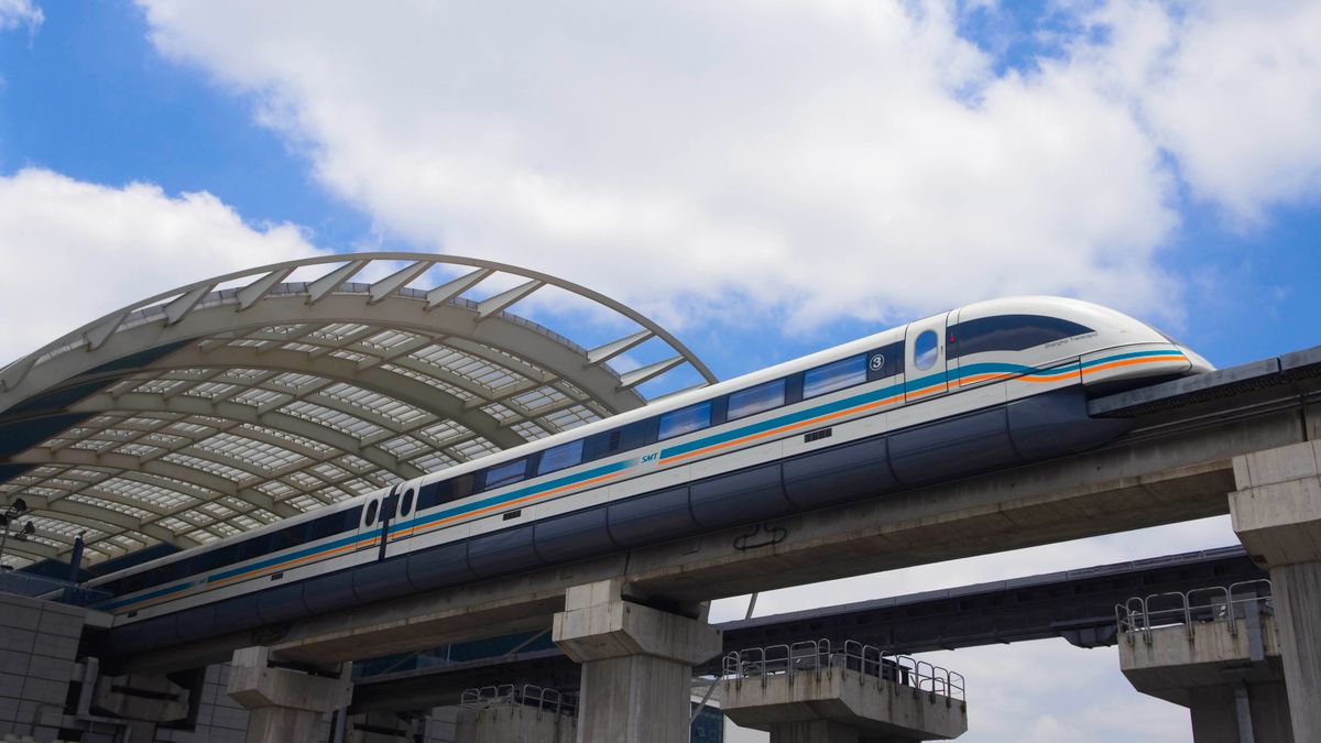 Chiny ujawniają prototyp pociągu kolei magnetycznej. Prędkość? 620 km na godzinę 1