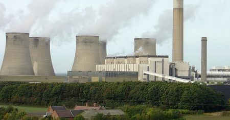 W Wielkiej Brytanii uruchomiono elektrownie węglowe. Wszystko przez mróz