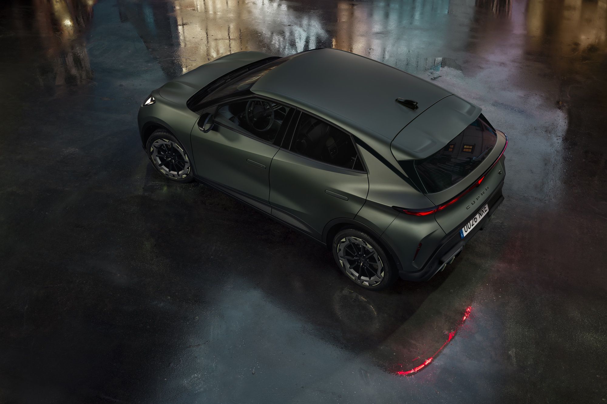 Cupra Raval w kolorze Manganese Matt