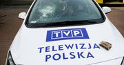 Samochód TVP obrzucony kamieniami. Policja szuka sprawcy