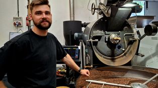 Kawa to coś więcej niż pobudzający napój. Roaster o sztuce wypalania oraz parzeniu w kawiarce