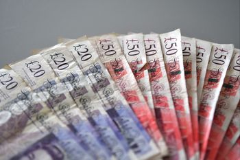 Pracowałeś na Wyspach? Na taką emeryturę możesz liczyć