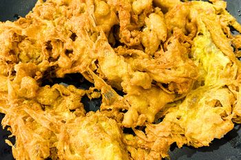 Dodaję do jajek i robię jajecznicę po tajsku. W Polsce mało kto zna ten przepis