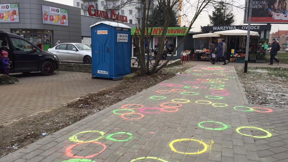 Kolorowe kręgi w Poznaniu