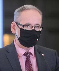 Koronawirus. Współczynnik reprodukcji wirusa maleje? Adam Niedzielski pokazał dane