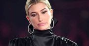 Hailey Bieber przyznała się do wrodzonej wady dłoni. Pokazała defekt, by przerwać atak internautów