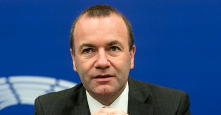 Mocne słowa szefa chadeków w PE. "Polska nie może pozostać pełnoprawnym członkiem Wspólnoty"