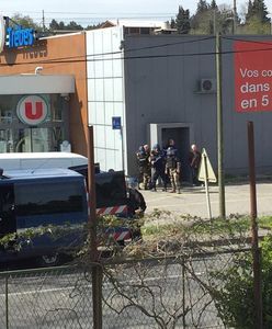 Francja: strzelanina w supermarkecie. Napastnik nie żyje