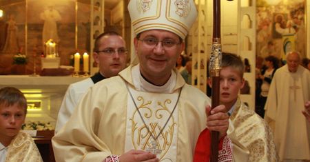 Biskup pomógł zebrać 10 milionów złotych. Cel jest szlachetny