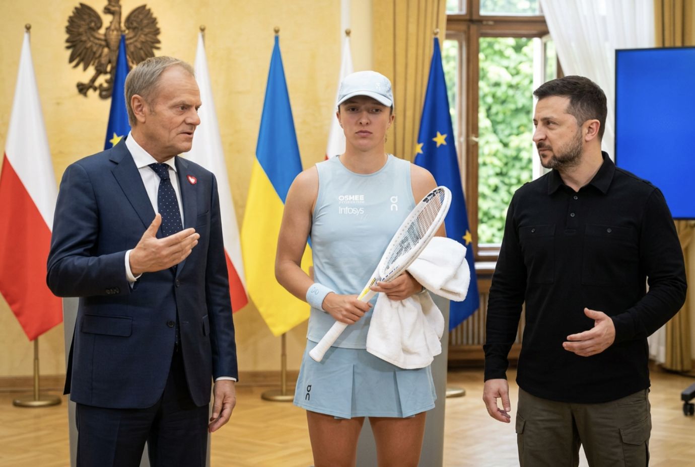 Tuskowe reformy podatkowe, skandal powodziowy i triumfy sportowe – co się dzieje w Polsce w sierpniu 2026