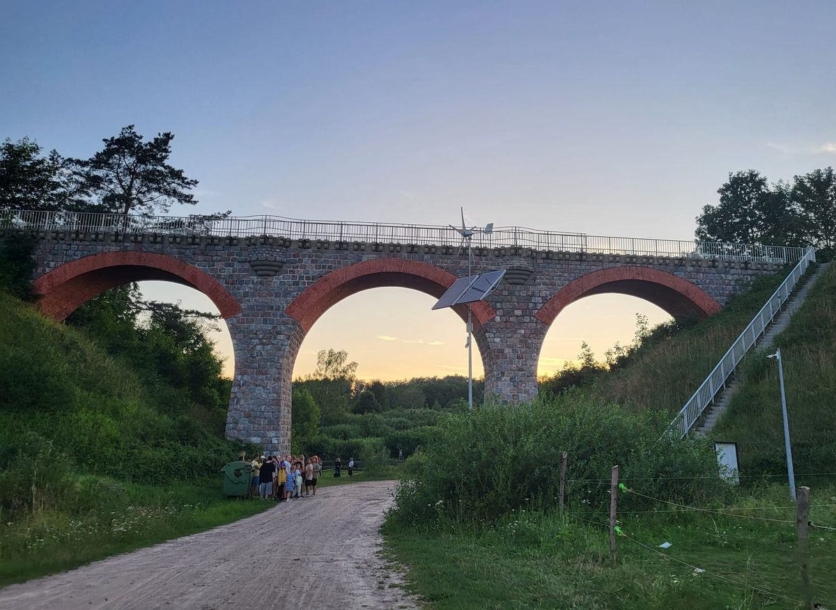 Po wiadukcie w Glaznotach od 1945 roku nie jechał żaden pociąg