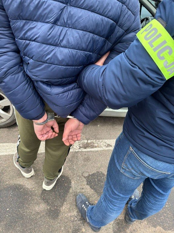Brawurowa akcja policji: Zatrzymano włamywaczy, którzy uciekali po kradzieży w Gdańsku