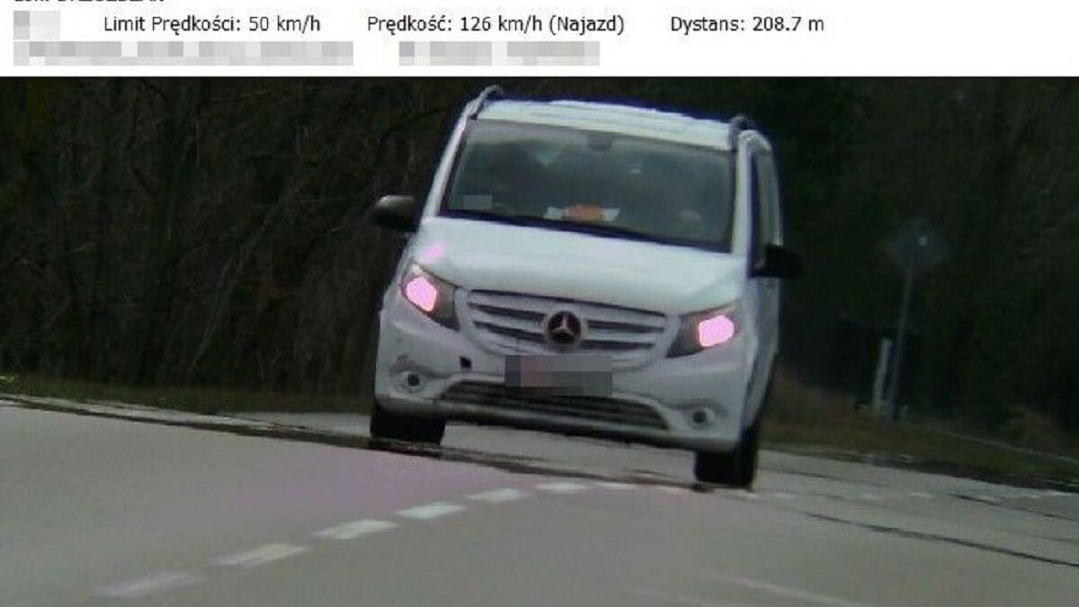 Busem pędził ponad 120 km/h w terenie zabudowanym