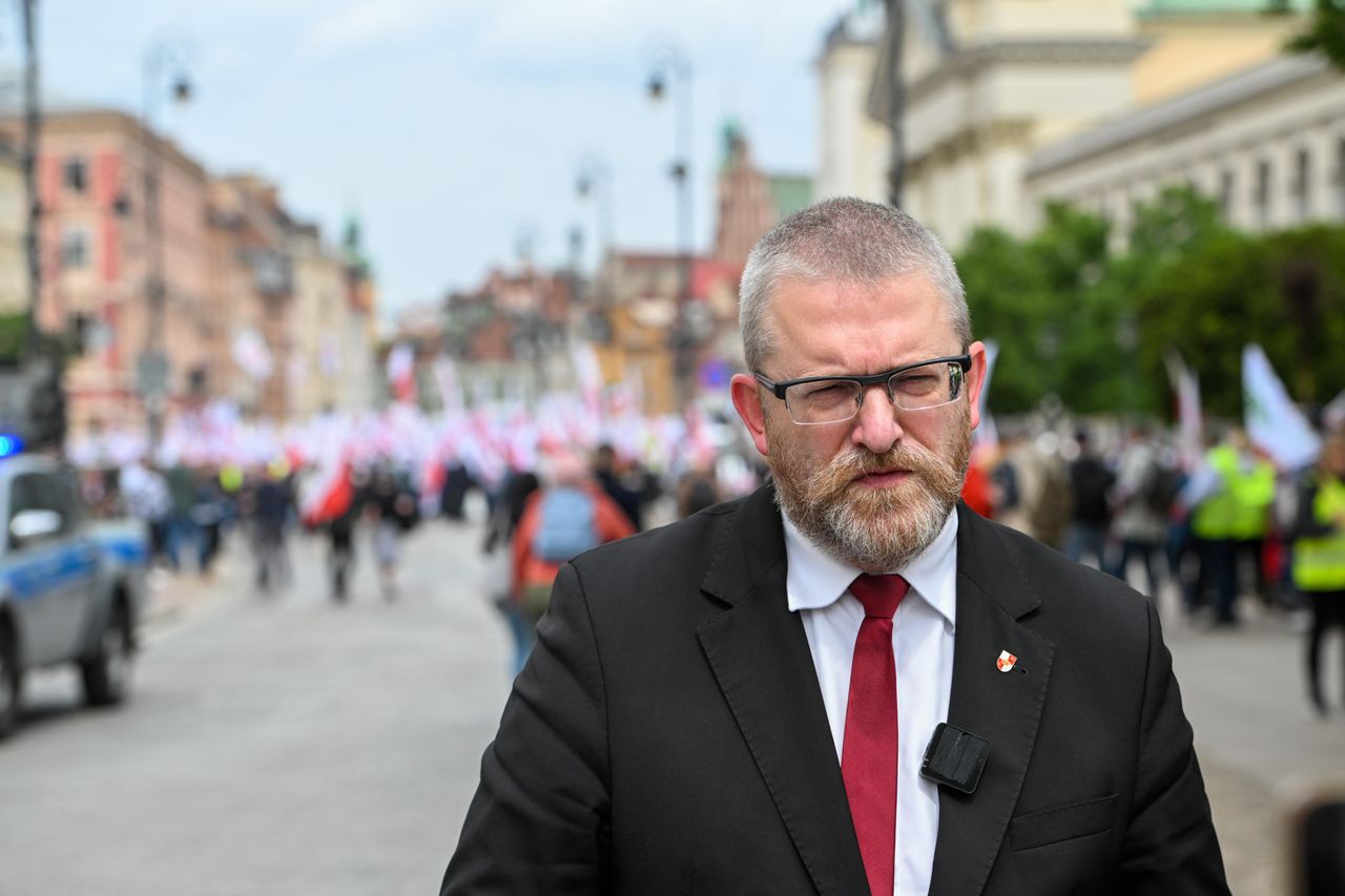 Braun usunął ukraińską flagę z kopca Kościuszki. Stanowisko policji