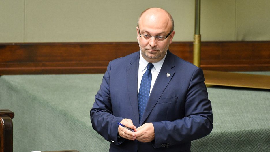 Łukasz Piebiak może ponownie założyć togę i łańcuch sędziowski