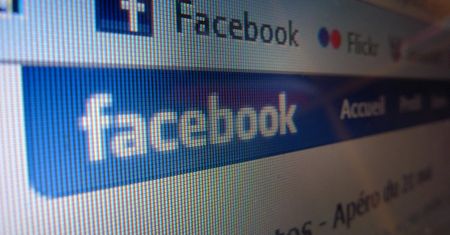 Facebook szpieguje nas na potęgę. Kolejny dowód na to, że przegląda wszystkie zdjęcia